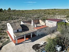 Casa De Campo En venta en Caudete photo 0