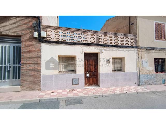 Casa En venta en Sax photo 0