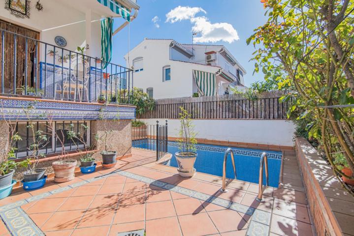 Casa En venta en Bobadilla, Granada photo 0