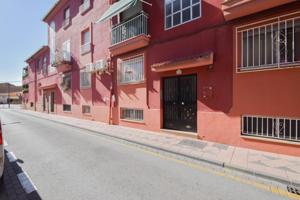 ¡OPORTUNIDAD ÚNICA! VIVIENDA REFORMADA EN EL CENTRO DE ARMILLA CERCA DEL METRO photo 0