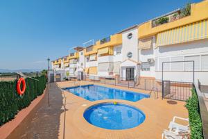 PISO EN URBANIZACIÓN PRIVADA CON PISCINA TERRAZA Y VISTAS DESPEJADAS photo 0