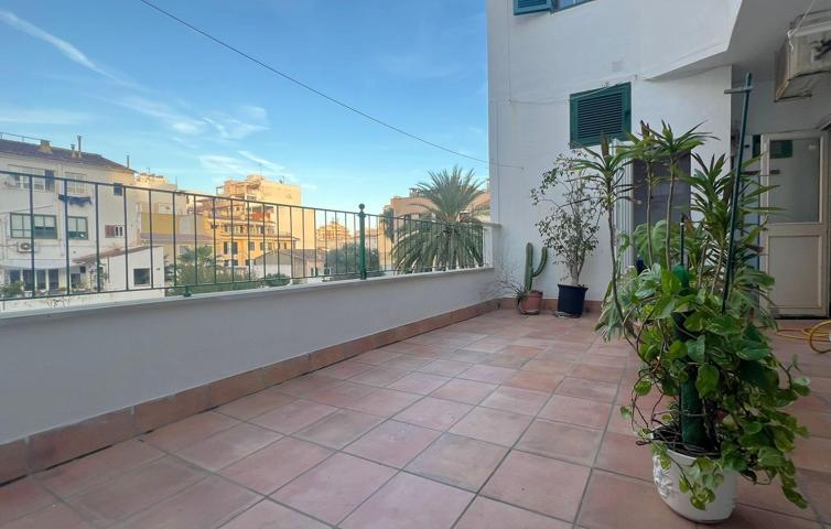 AMPLIO PISO MUY CENTRICO CON TERRAZA photo 0