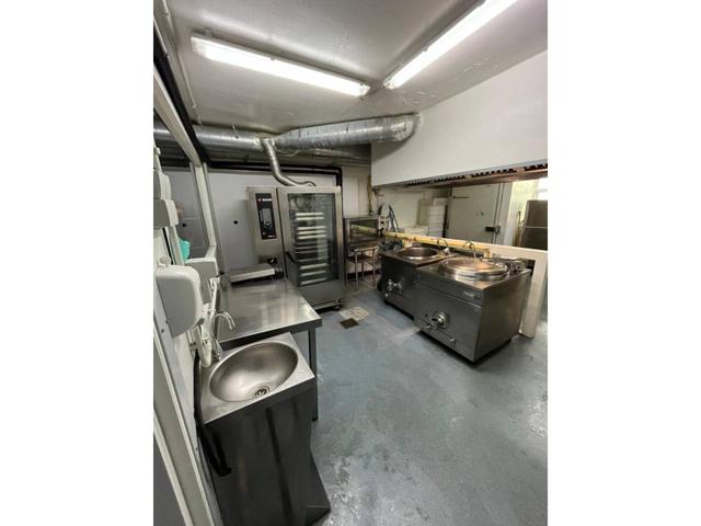 Traspaso Obrador cocina central en Poblenou photo 0