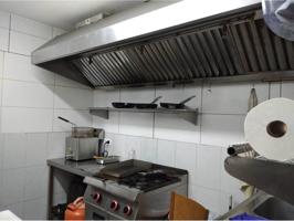 Traspasa Bar-Cafetería-Restaurante comida rápida con salida de humo en Sant Andreu con Terraza photo 0