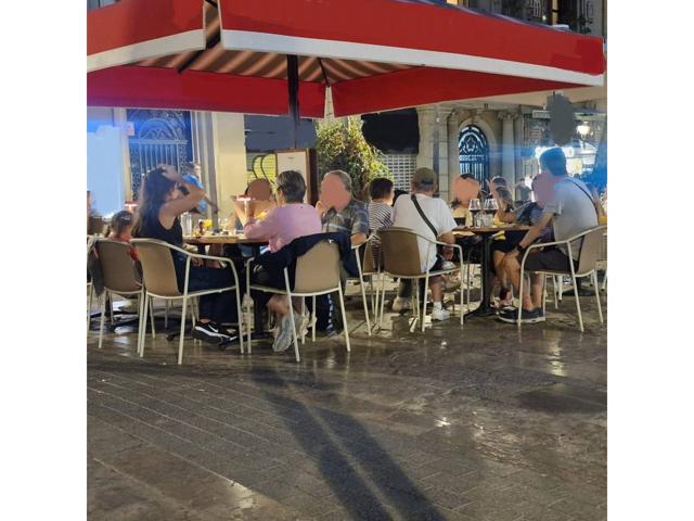 Traspaso Cafetería Bar C2 sin salida de humo con terraza en Sant Martí photo 0