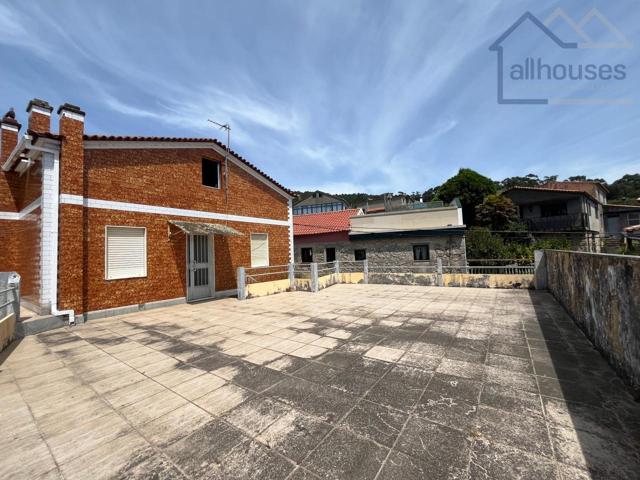 Oportunidad Única: Dos casas en el barrio del Castro por solo 150.000€ photo 0