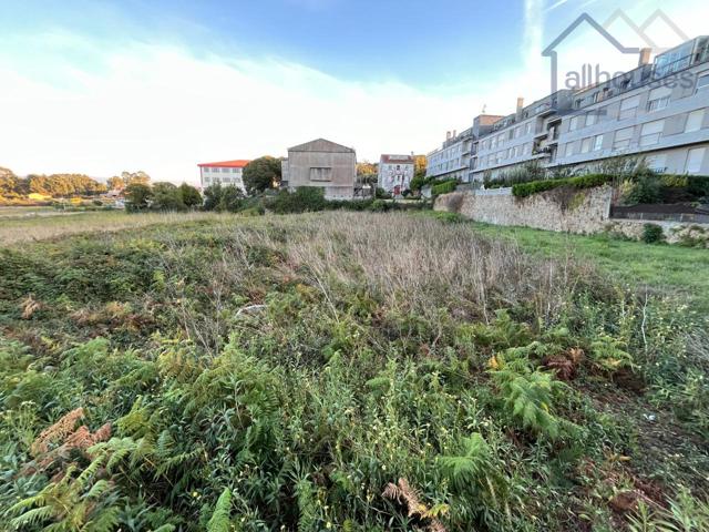 Venta de terreno en el centro de A Guarda. photo 0