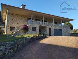 IMPRESIONANTE CHALET DE PIEDRA CON VISTAS AL VALLE DE O ROSAL photo 0