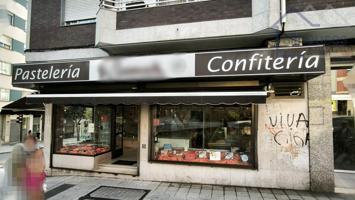 SE TRASPASA CONFITERÍA EN VIGO photo 0