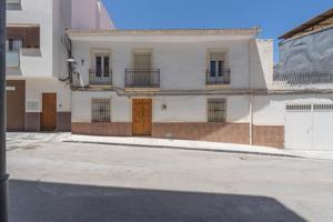 CASA REFORMADA DOS PLANTAS MAS TERRAZA 6 HABITACIONES GARAJE PATIO A 30 MINUTOS DE GRANADA photo 0