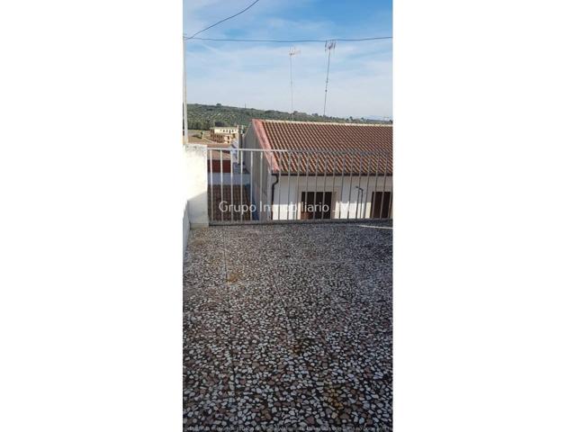 Casa adosada en venta en Úbeda photo 0