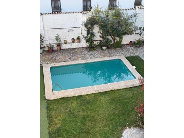 ¡Casa en venta en Úbeda! photo 0