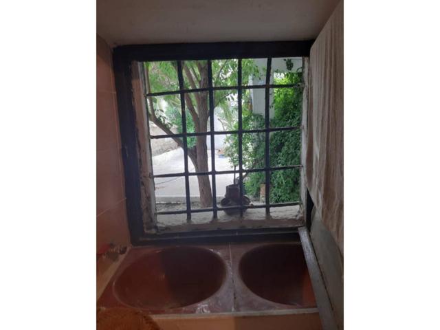 Venta de una amplia casa en Úbeda photo 0
