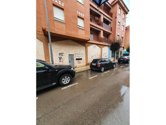 Venta de Local Comercial en Úbeda photo 0
