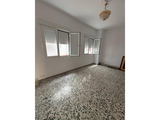 Venta de piso en Úbeda photo 0