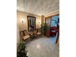 Venta de un amplio piso en Úbeda photo 0