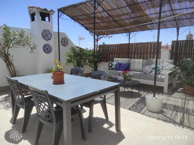 Venta de Casa en Casco Histórico: Junto a Avenida de las Ollerías y Santa Marina!!!! photo 0