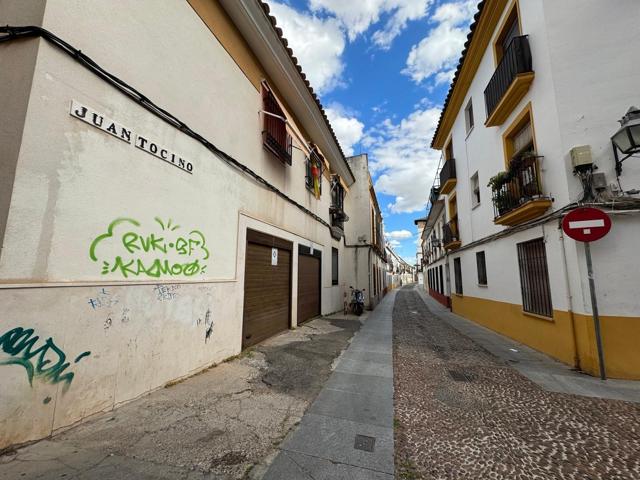 VIVIENDA TIPO CASA DE VECINOS EN CASCO HISTÓRICO JUNTO A OLLERIAS photo 0