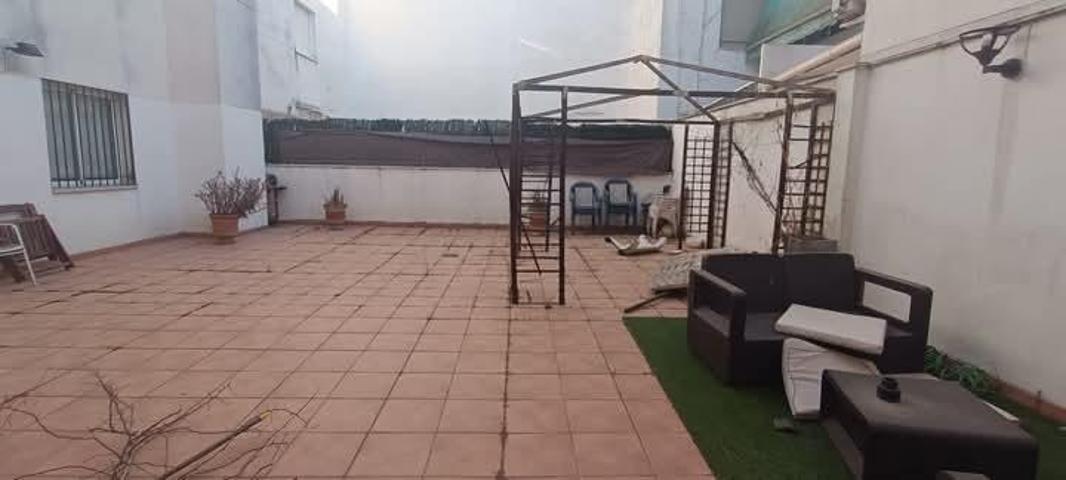 'Tu Nuevo Hogar con Dos Patios Privativos y Ubicación Inmejorable photo 0