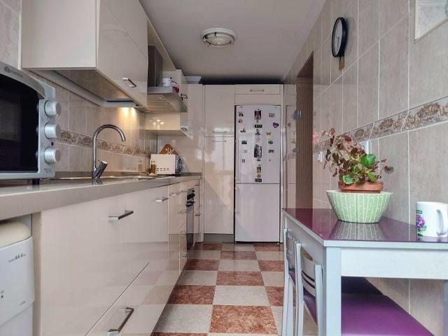 GRAN VIVIENDA EN MIRALBAIDA, PARA ENTRAR A VIVIR, ASCENSOR!!!! photo 0