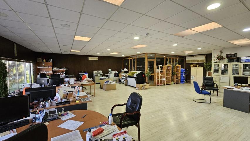 ¡OPORTUNIDAD! Nave Industrial en Venta photo 0