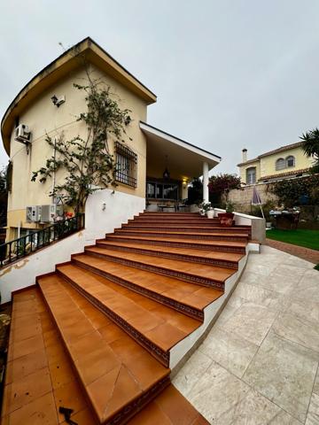 CHALET EN LA MEJOR ZONA DEL BRILLANTE JUNTO AL COLEGIO LA SALLE photo 0