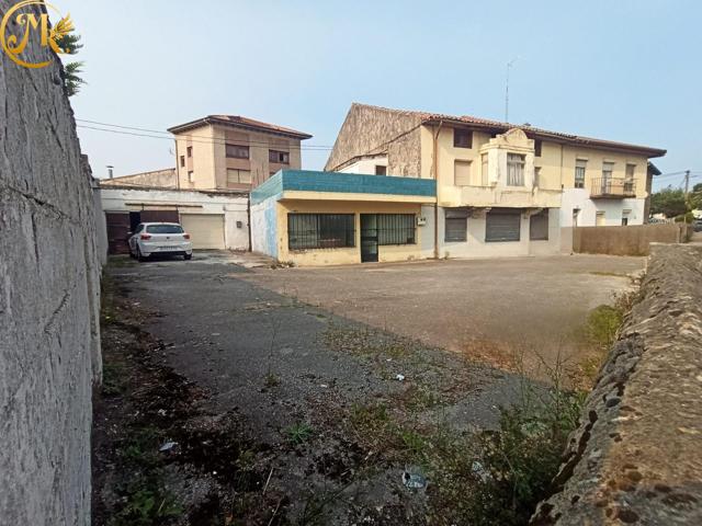 MONTE. Vivienda y negocios en finca urbana junto a la Casona del Judío photo 0