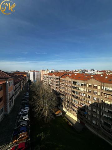 PISAZO JUNTO A LA ALAMEDA DE OVIEDO CON VISTAS DESPEJADAS. POSIBILIDAD DE GARAJE Y TRASTERO photo 0