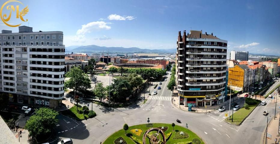 Caprichoso loft en primera línea de Cuatro Caminos. Impresionantes vistas. photo 0