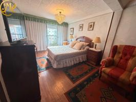 CALLE BURGOS PRIMERA LÍNEA. IMPRESIONANTE VIVIENDA CON 3 HUECOS AL SUR. photo 0