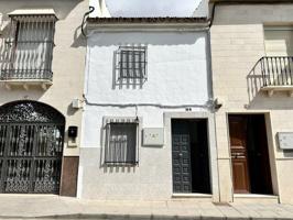 Casa en venta en Casariche, Sevilla. Calle Paseo de Triana, 29 photo 0