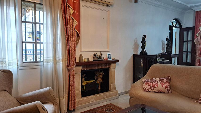 Vivienda unifamiliar adosada en Mairena del Alcor. photo 0