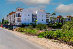 Piso Bajo en Sanlúcar de Barrameda: ¡Tu rincón ideal para vivir y disfrutar! photo 0