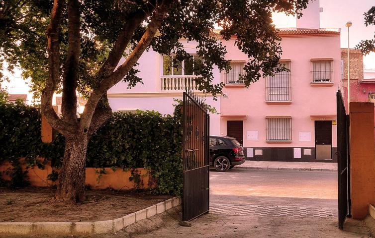 ¡Oportunidad única en Huevar del Aljarafe, Sevilla! photo 0