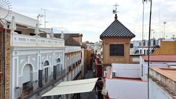 Piso, trastero y garaje en venta en calle Carlos Cañal, Sevilla. photo 0