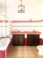 Magnífica Casa con Garaje , Patios y Terraza en Los Palacios, Sevilla photo 0
