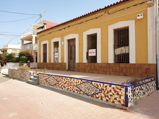 Terreno edificable en Los Nietos photo 0