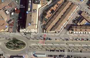 plaza de garage cerrada con llave y mando a distancia para acceso a parking comunitario. photo 0