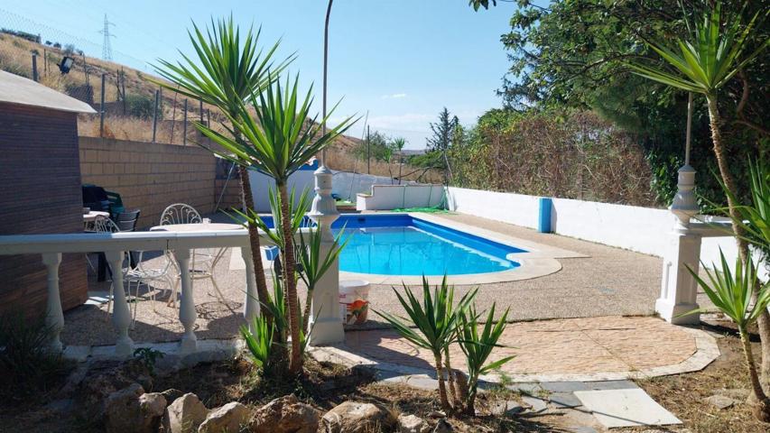 Finca muy bonita con 4 casas y piscina photo 0