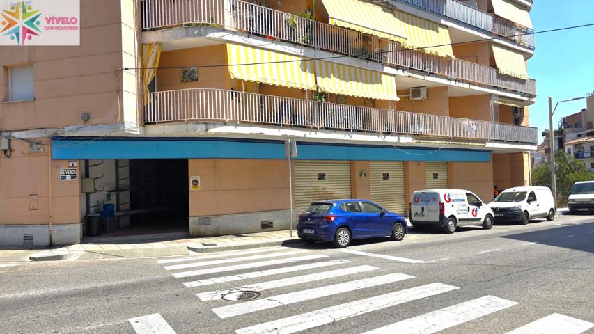 Local comercial esquinero. El Vendrell photo 0