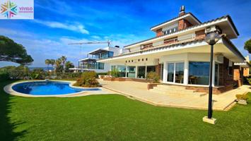Espectacular Villa de Lujo en Torredembarra photo 0