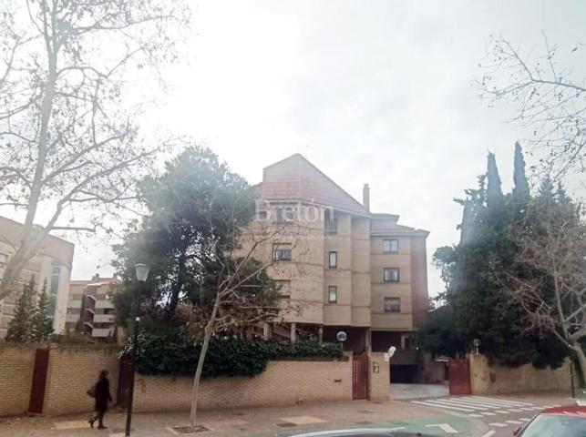 Magnifico piso en Vía Hispanidad. Incluye dos plazas de garaje y cuarto trastero. photo 0