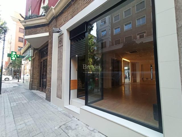 EXCELENTE LOCAL COMERCIAL ZONA UNIVERSIDAD photo 0