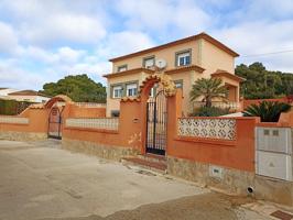 Villa En venta en Calp photo 0