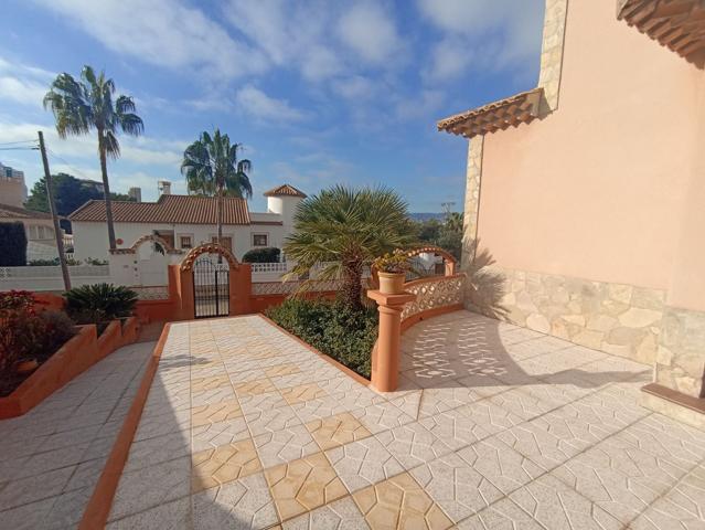 Villa En venta en Calp photo 0