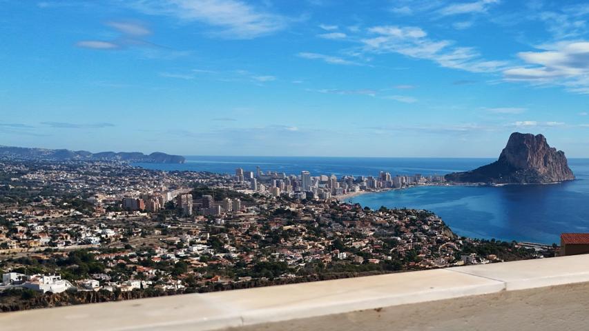 Villa En venta en Calp photo 0