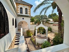 Villa En venta en Altea photo 0