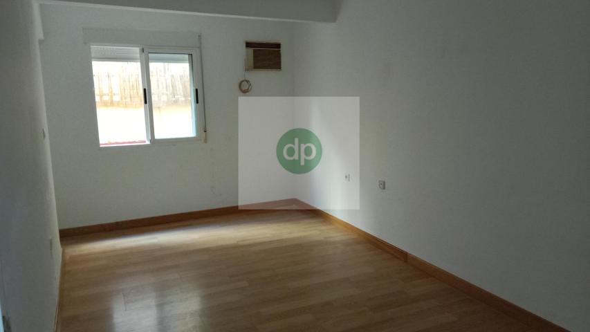 Piso En venta en Badajoz photo 0