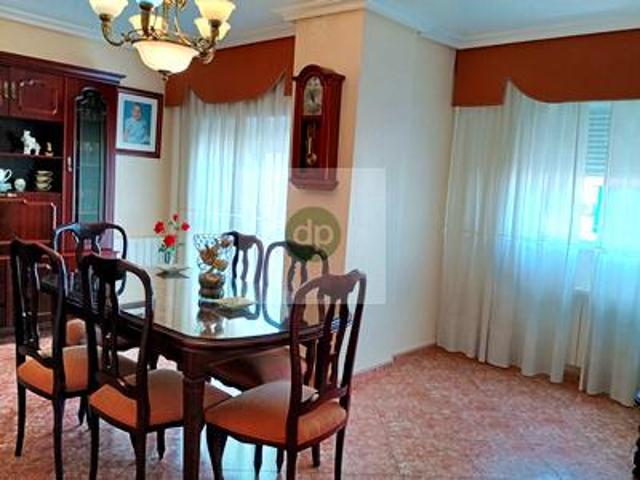 Piso En venta en Badajoz photo 0