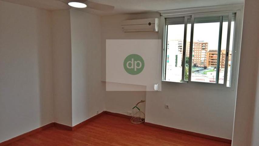 Piso En alquiler en Badajoz photo 0